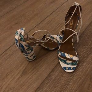 Aquazzura’s timeless sandal for sale!